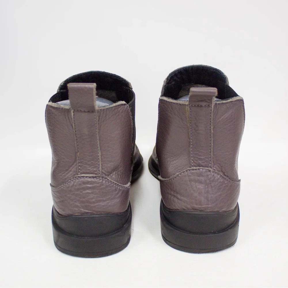 Bueno Quark Leather Chelsea Boots Taupe Gray |Ankle Booties Size 9.5-10 US/40 EU